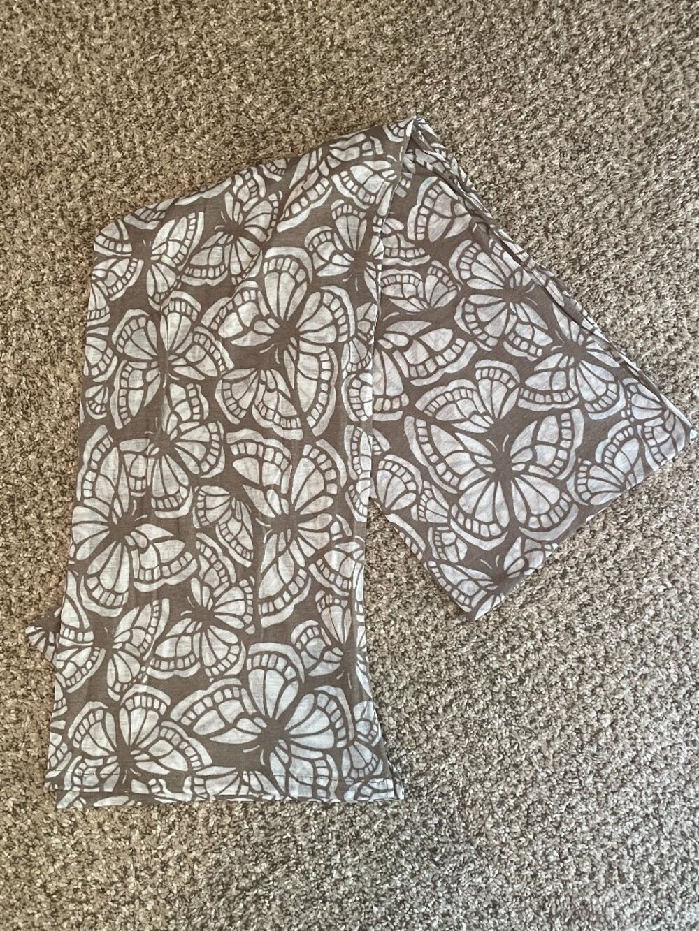 Old Navy white and tan butterfly scarf or wrap